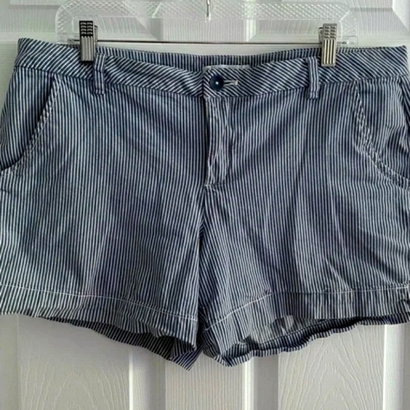 Ricki's Pants - Rickis size 18 striped shorts